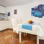 Placa With Balcony And Sea View Apartamento