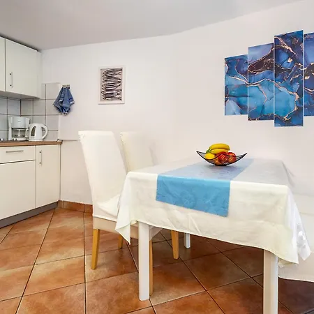 Placa With Balcony And Sea View Apartmán
