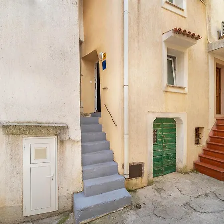 Placa With Balcony And Sea View