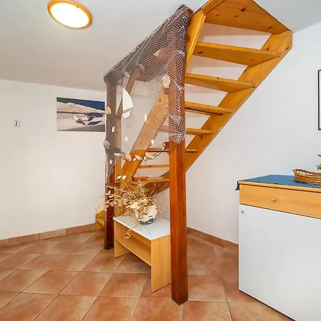 Placa With Balcony And Sea View Appartement