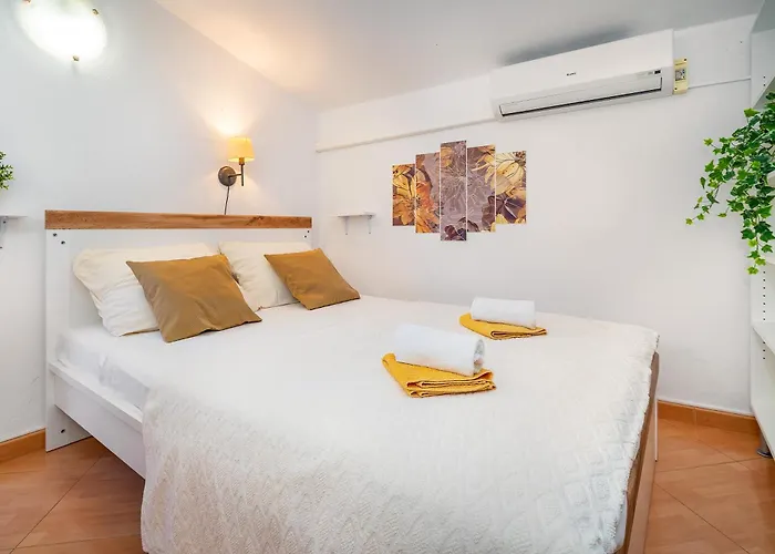 דירה Placa With Balcony And Sea View *