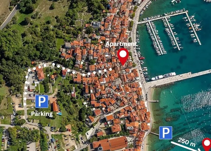 Placa With Balcony And Sea View באסקה